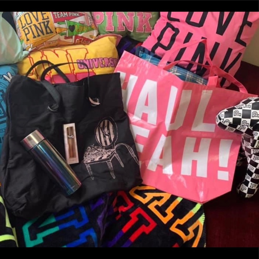 Vs bundle with vintage bag